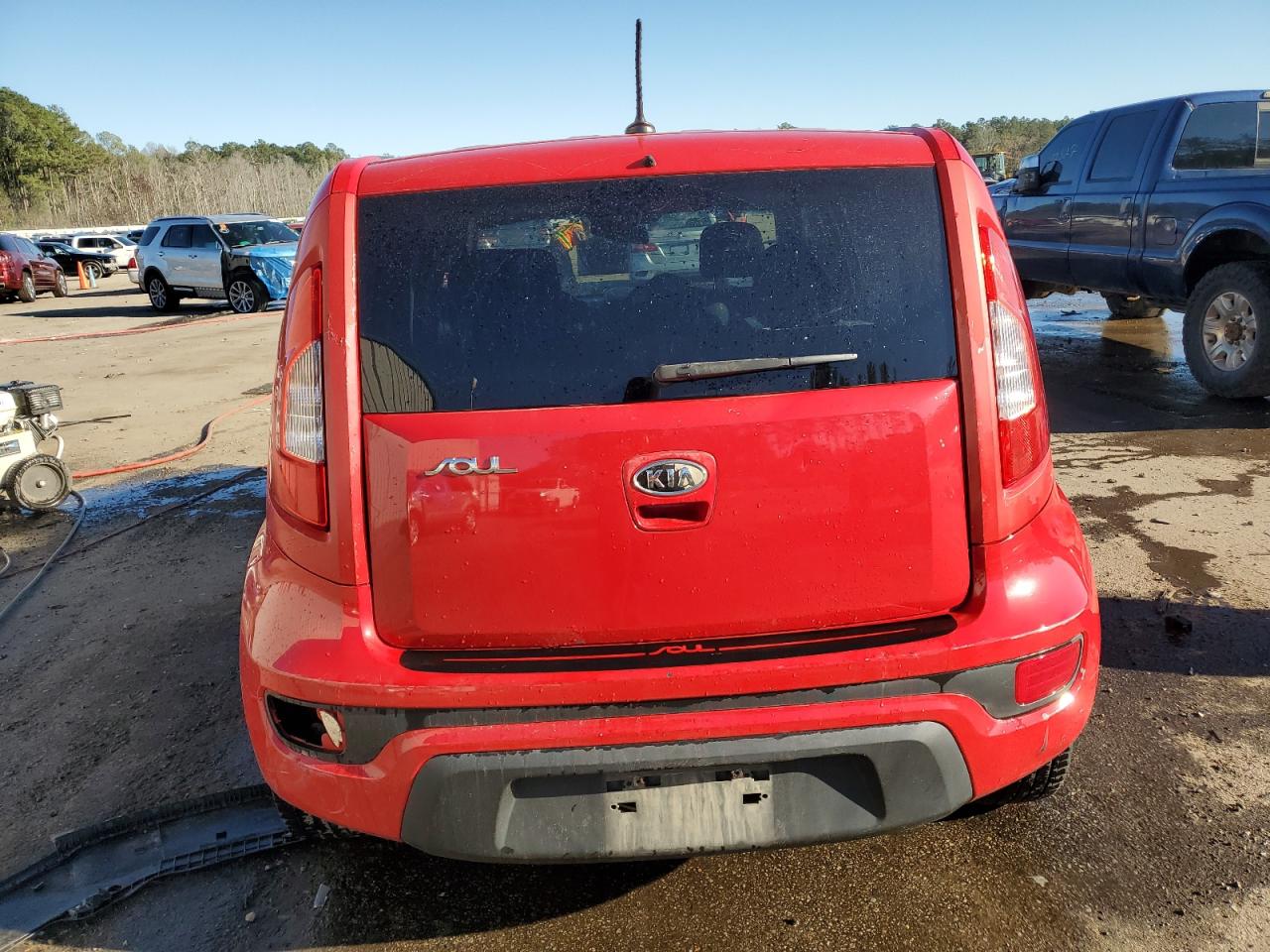 2012 Kia Soul + VIN: KNDJT2A64C7473437 Lot: 81692924