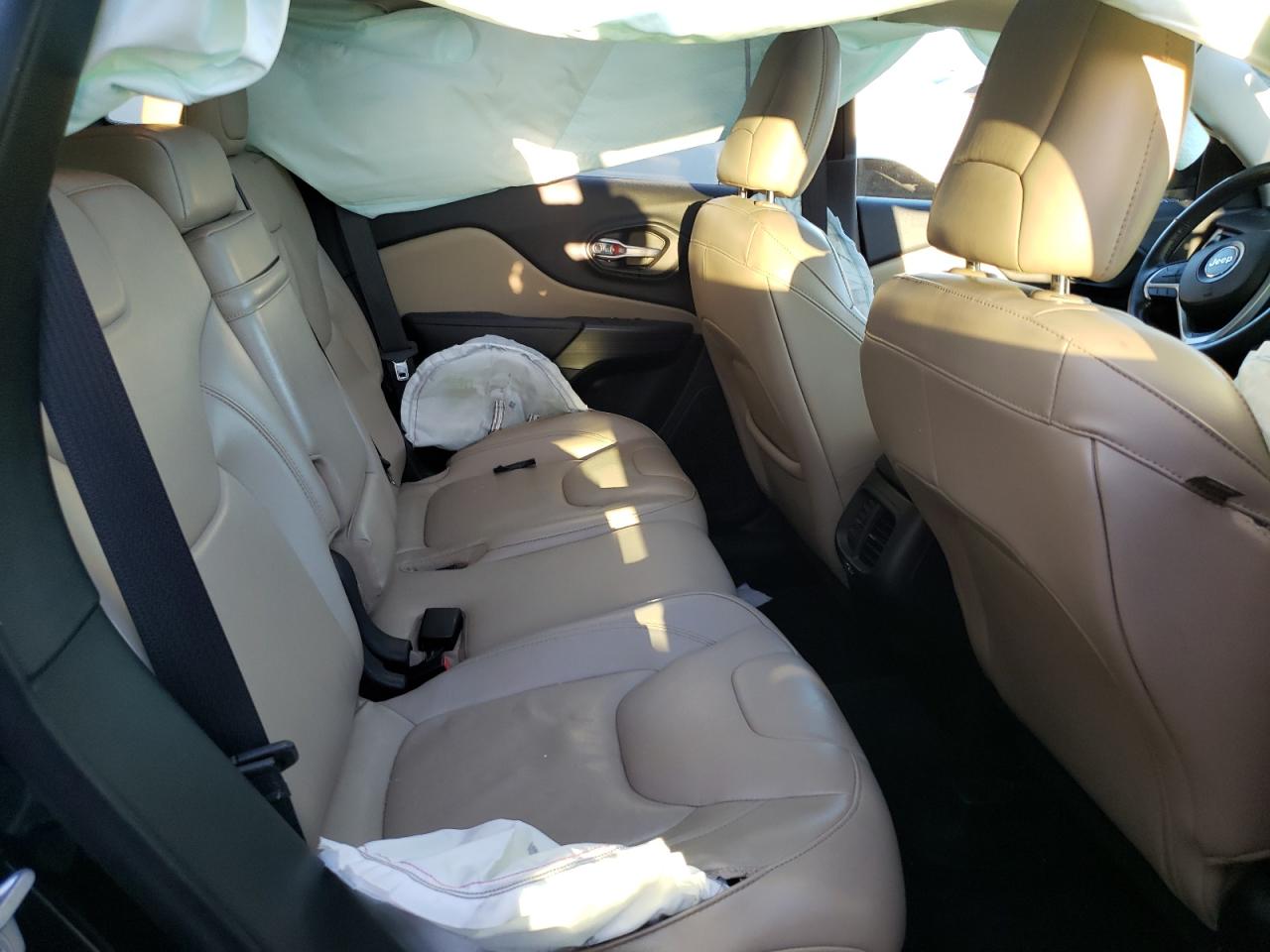 2015 Jeep Grand Cherokee - Image 11