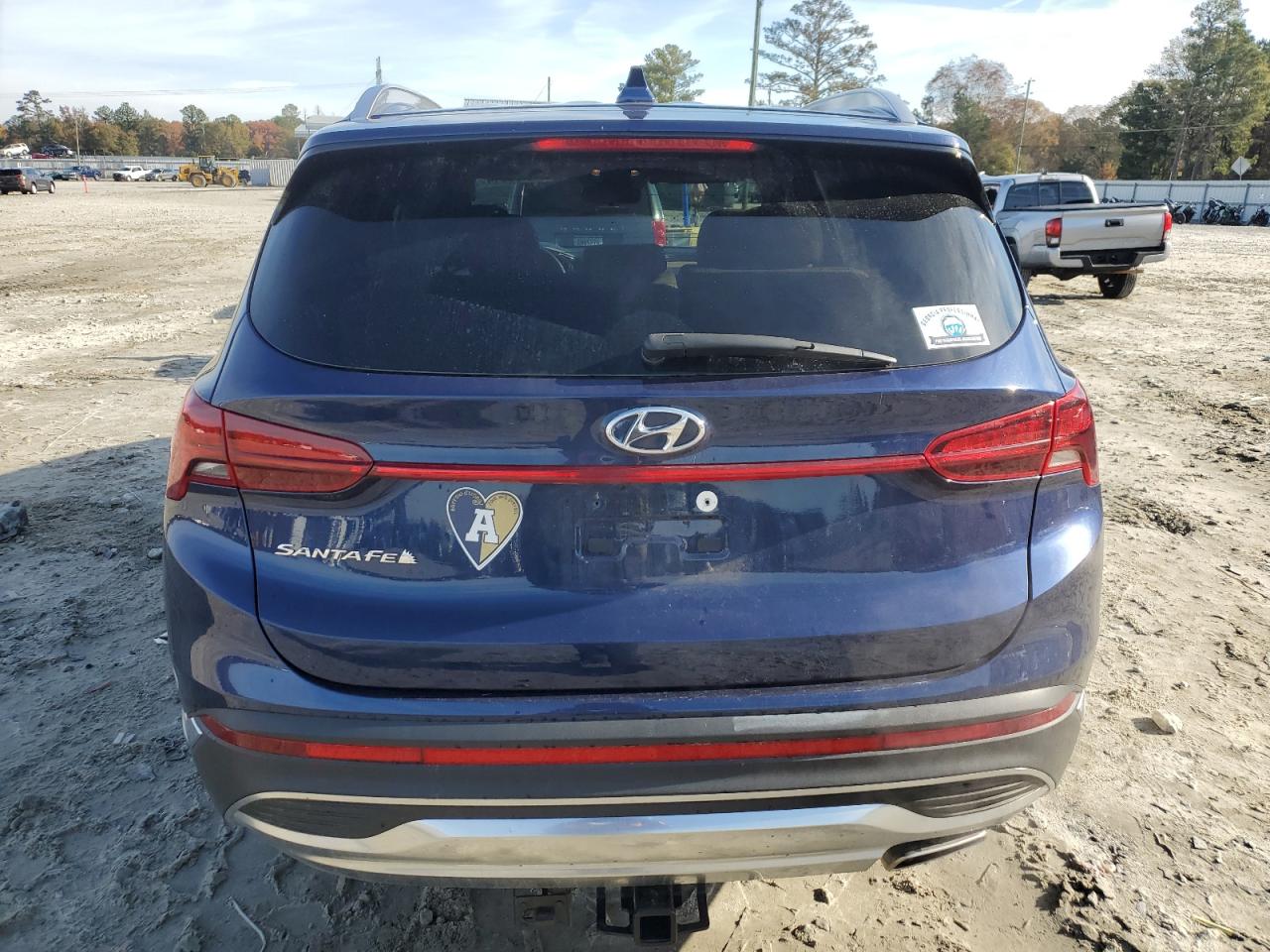 2022 Hyundai Santa Fe - Image 6