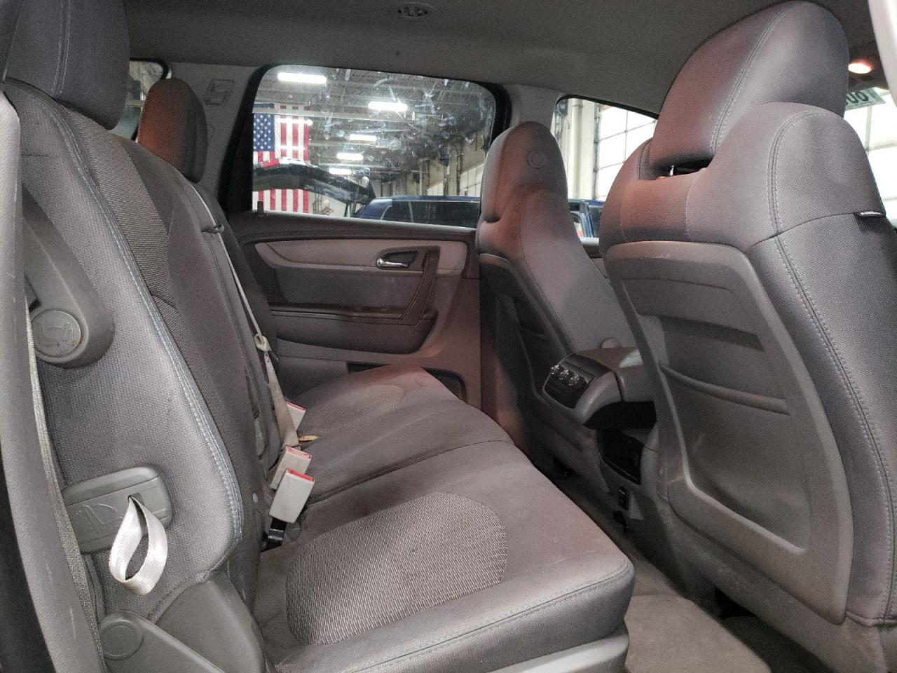 2014 Chevrolet Traverse - Image 11
