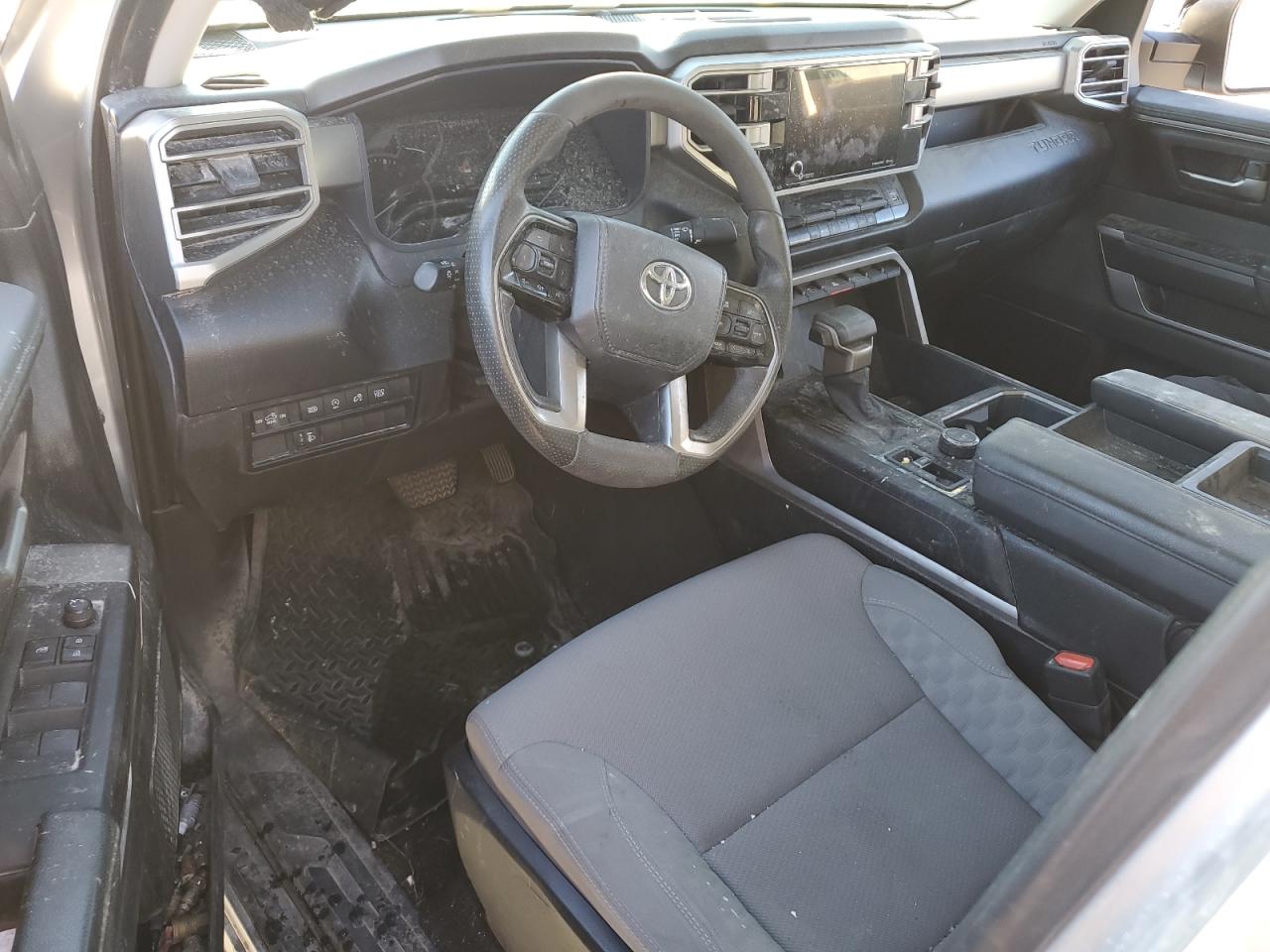 2022 Toyota Tundra - Image 8