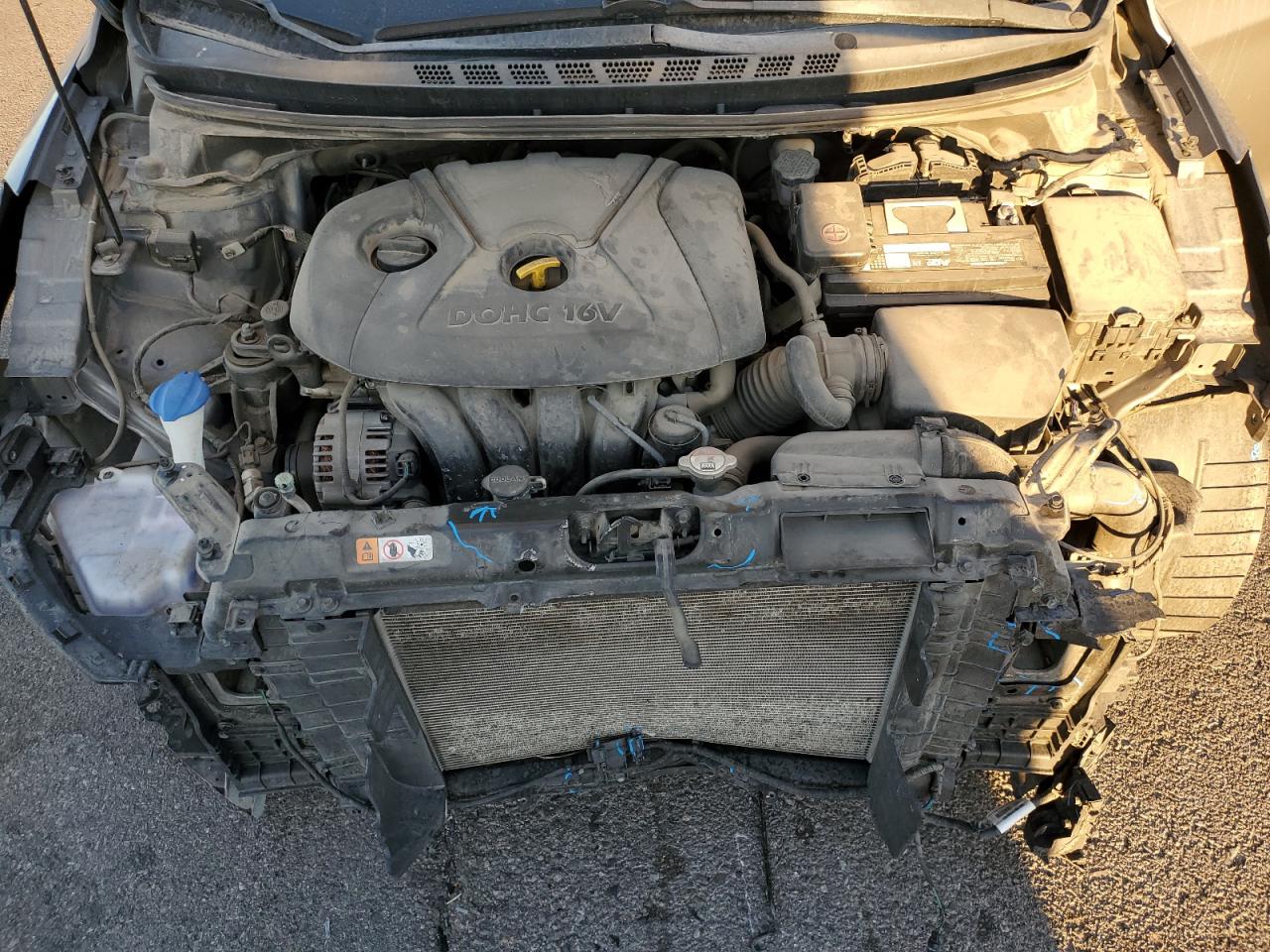 2014 Hyundai Elantra - Image 11