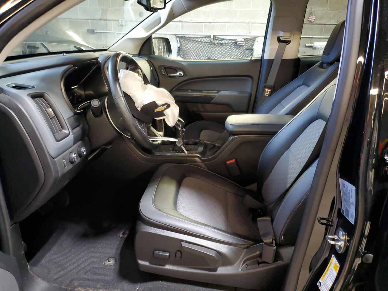 2022 Chevrolet Colorado - Image 7