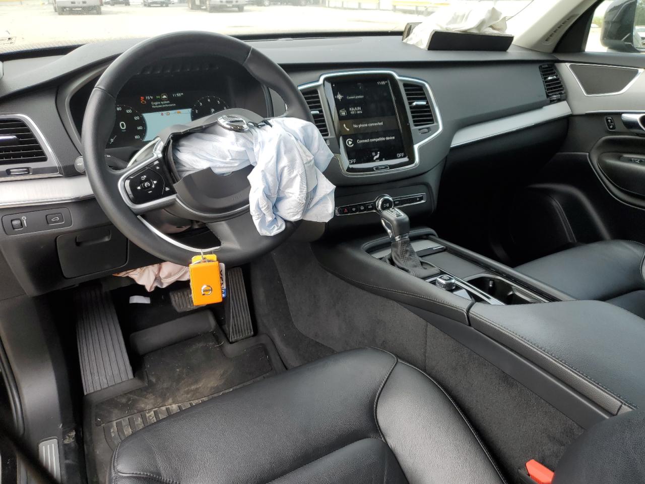 2022 Volvo XC90 - Image 8