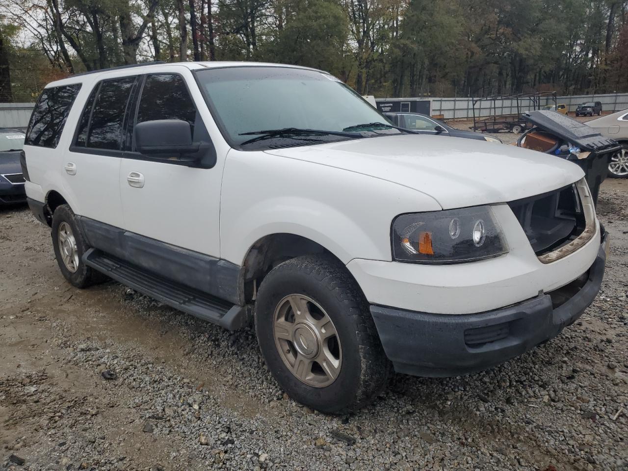 2003 Ford Expedition - Image 4