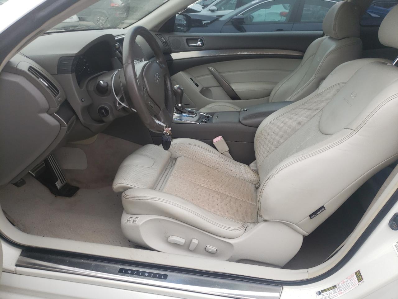 2011 Infiniti G - Image 7