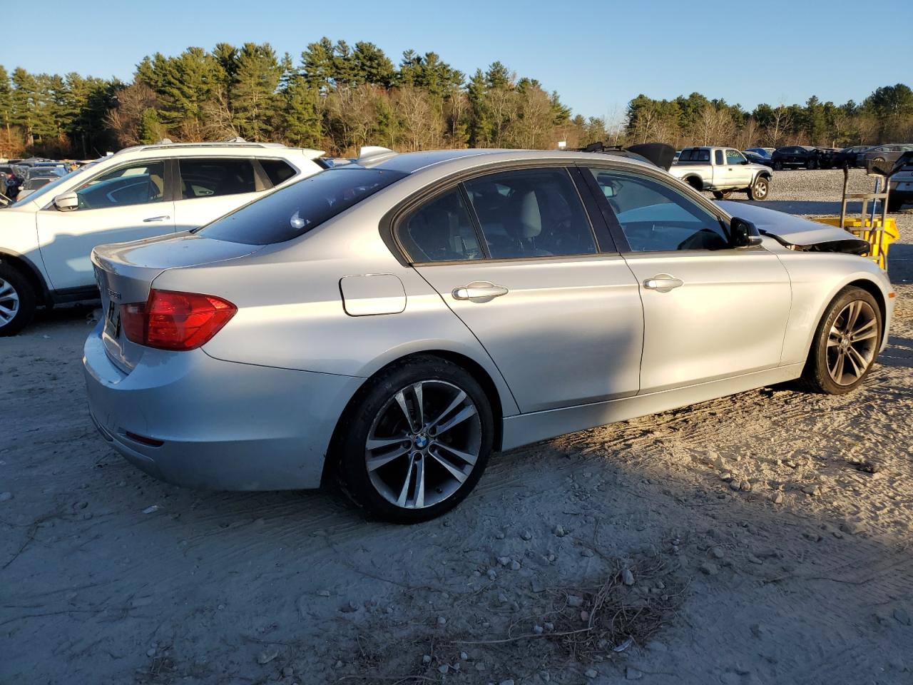 VIN WBA3B5C54DF590117 2013 BMW 3 SERIES no.3