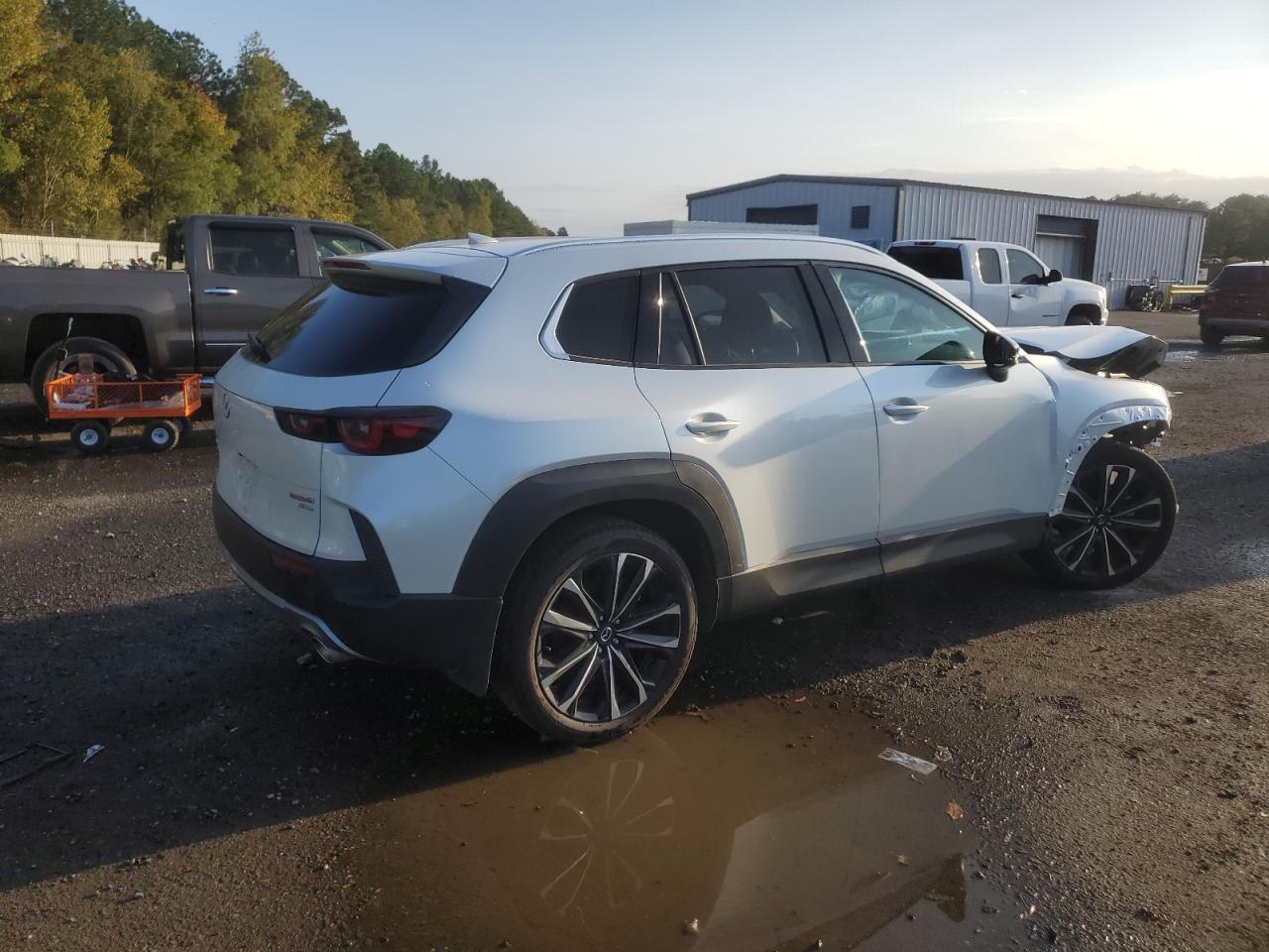 2024 Mazda CX-50 - Image 3