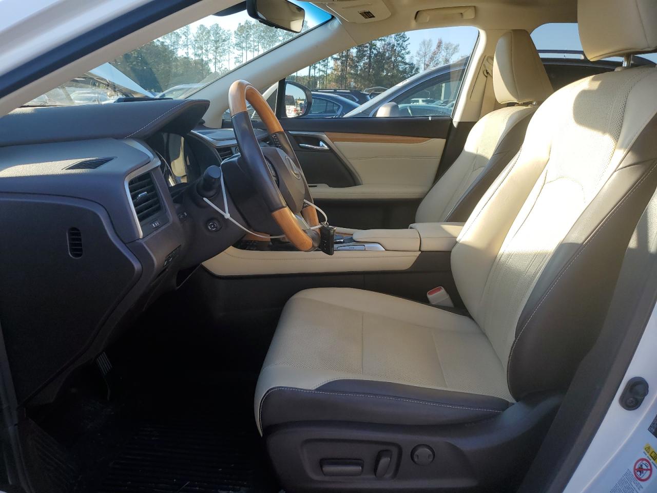 2017 Lexus RX - Image 7