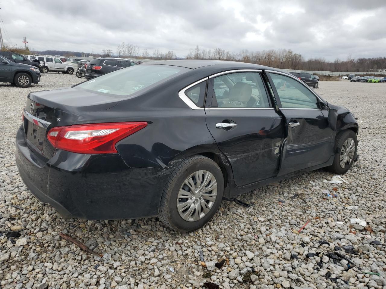 2016 Nissan Altima - Image 3