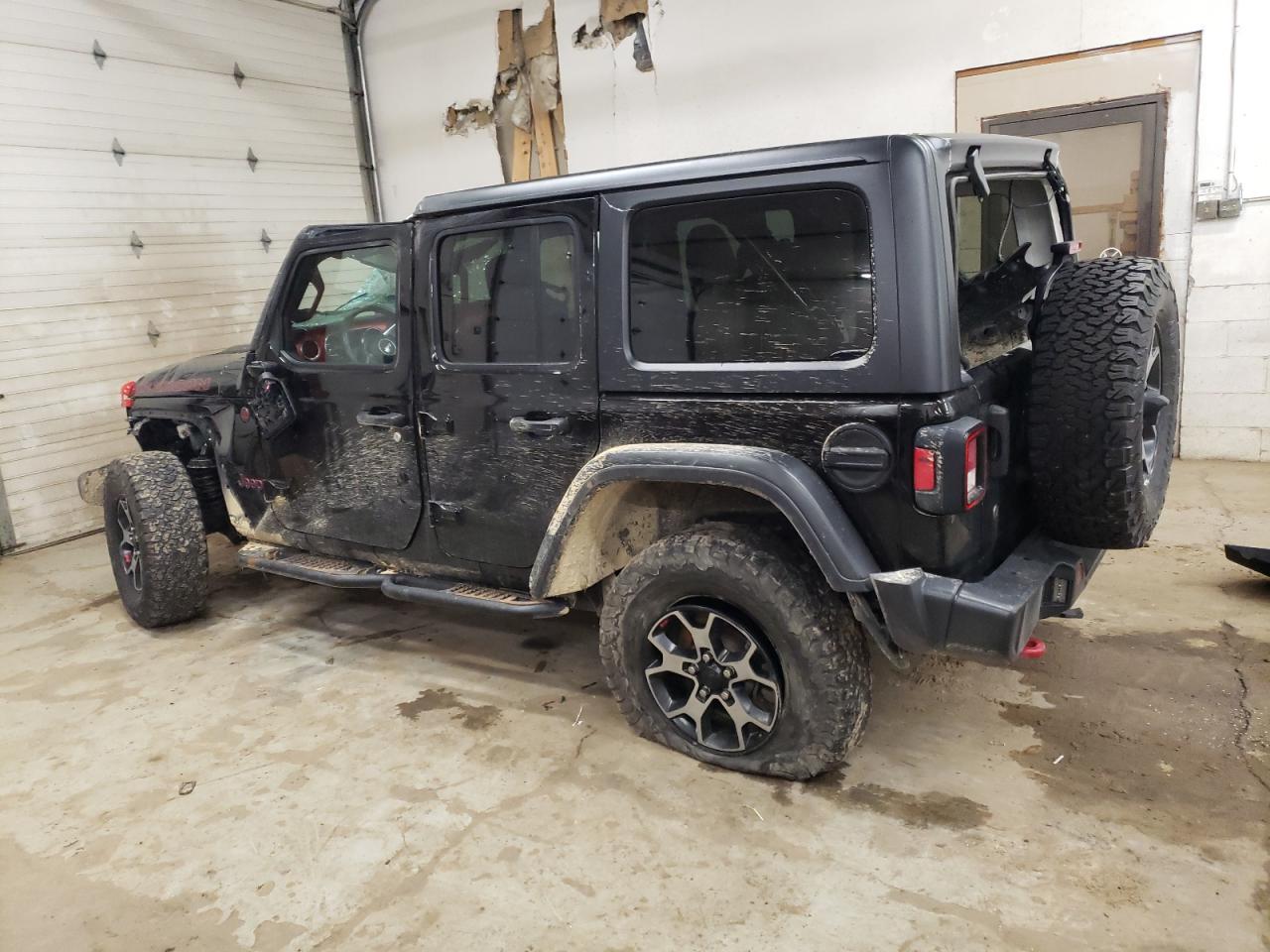 VIN 1C4HJXFN6JW244049 2018 JEEP WRANGLER no.2