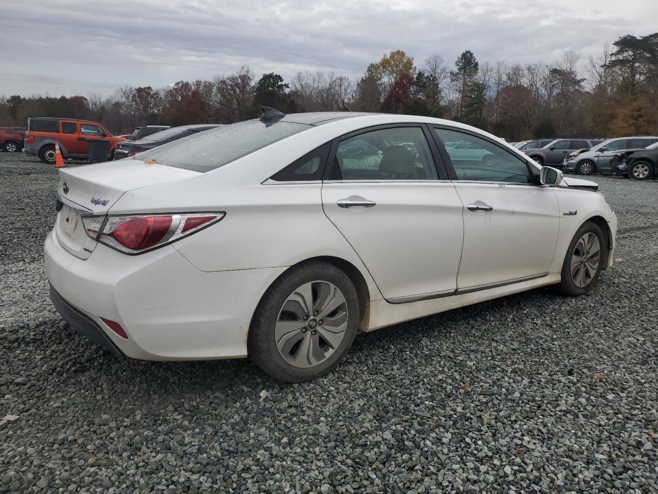 VIN KMHEC4A49FA132663 2015 HYUNDAI SONATA no.3