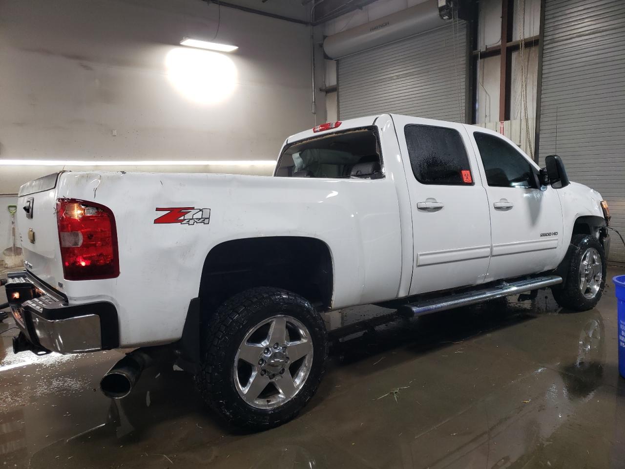 2013 Chevrolet Silverado - Image 3
