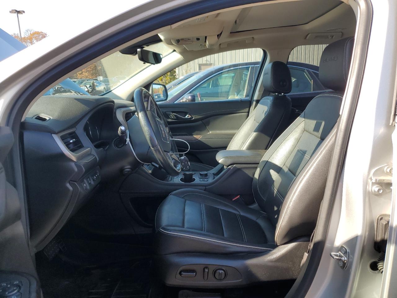 2020 GMC Acadia - Image 7