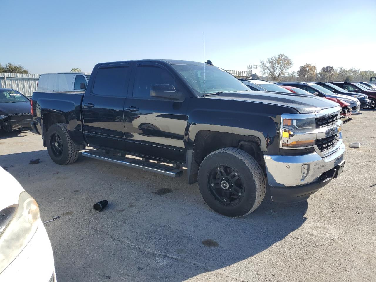 2016 Chevrolet Silverado - Image 4