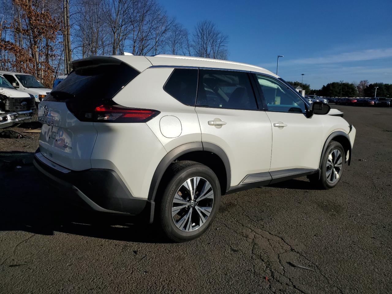 2021 Nissan Rogue - Image 3