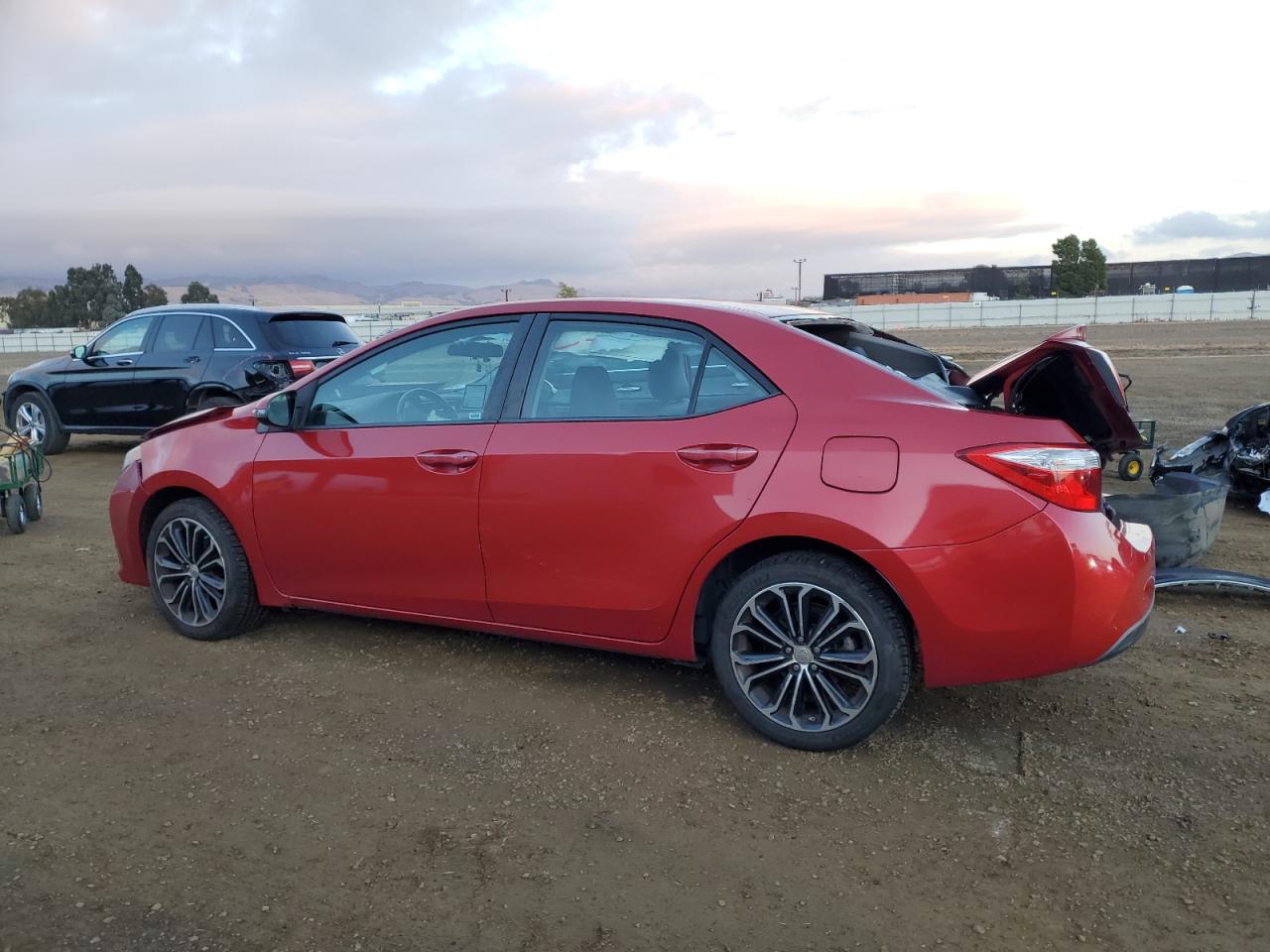 2015 Toyota Corolla - Image 2