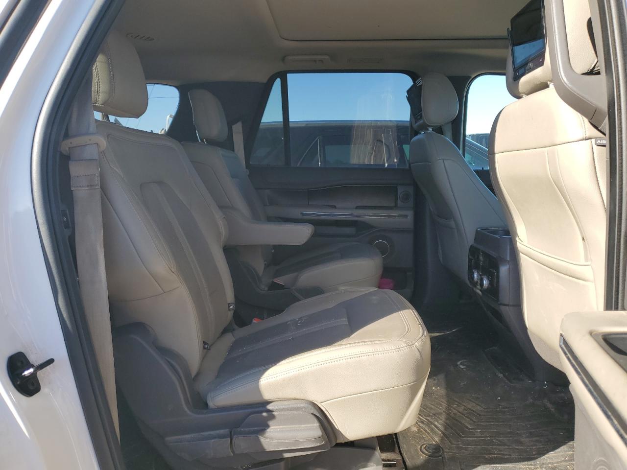 2019 Ford Expedition - Image 11