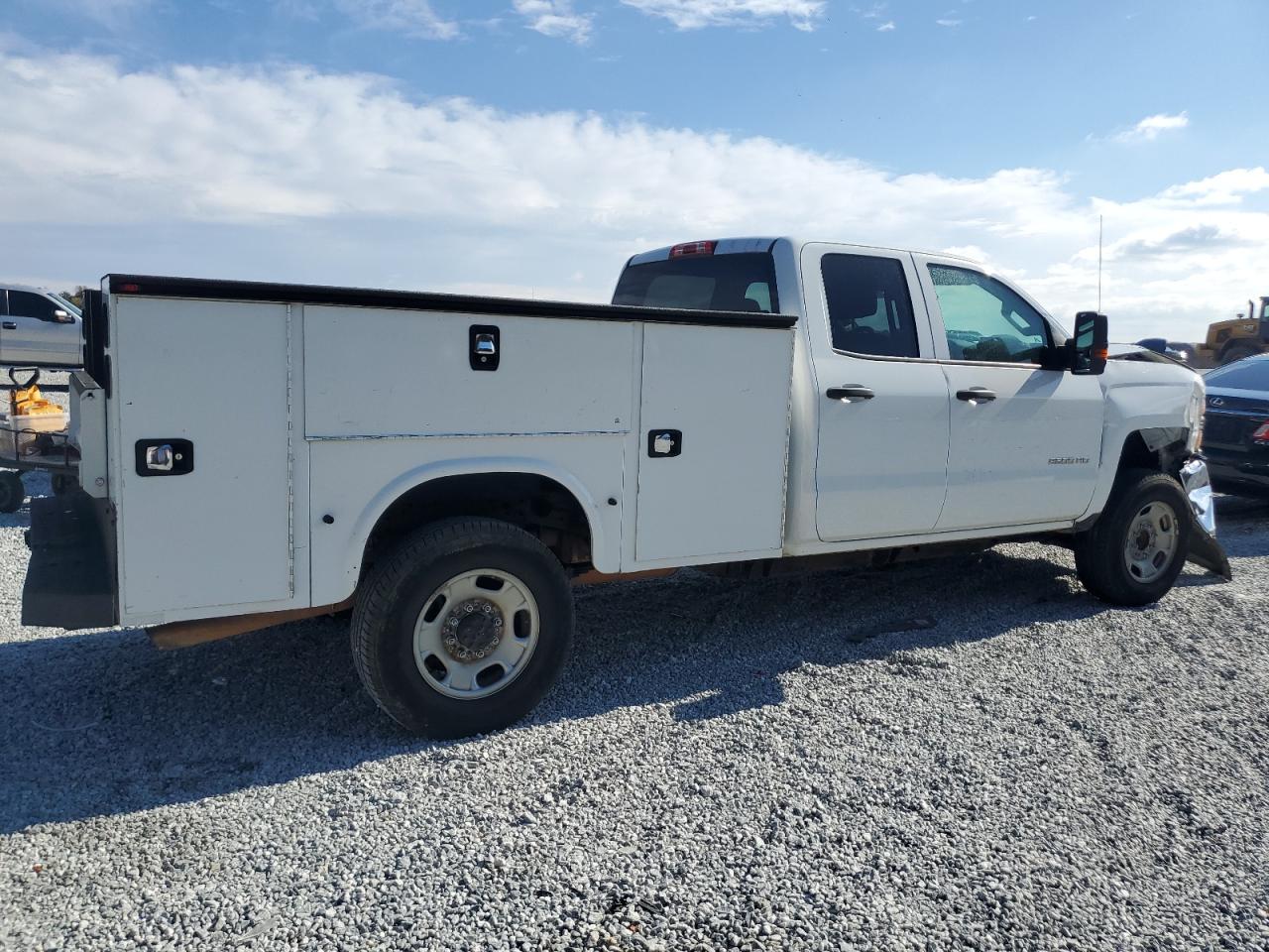 2017 Chevrolet Silverado - Image 3