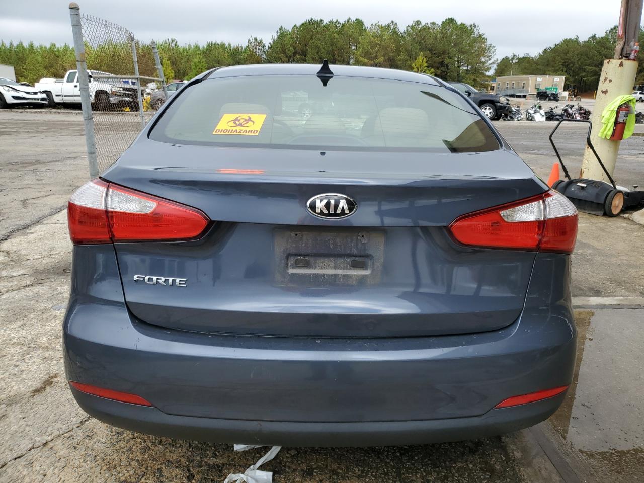 VIN KNAFX4A63F5349131 2015 KIA FORTE no.6