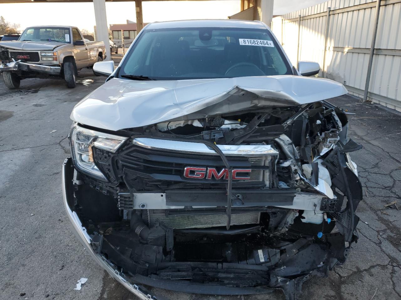 2022 GMC Terrain - Image 5