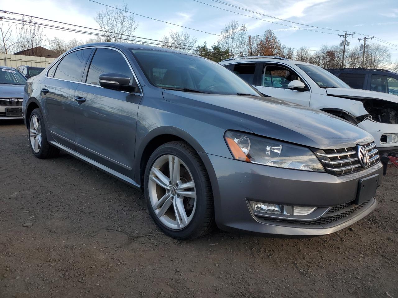 VIN 1VWCN7A30EC085974 2014 VOLKSWAGEN PASSAT no.4