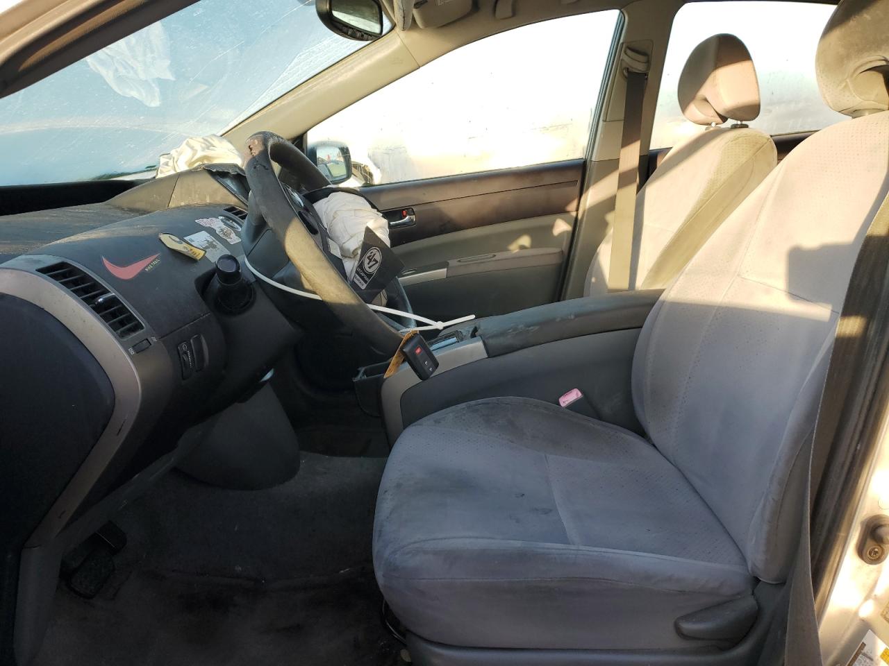 2004 Toyota Prius - Image 7