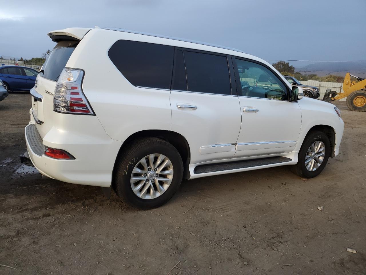 VIN JTJBM7FX3F5101116 2015 LEXUS GX no.3