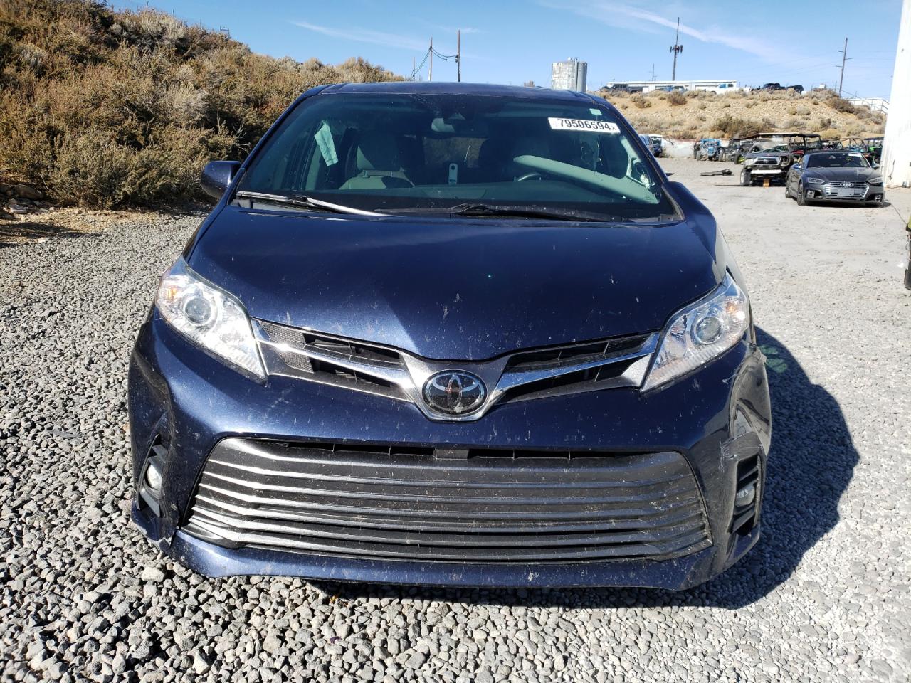 2020 Toyota Sienna - Image 5