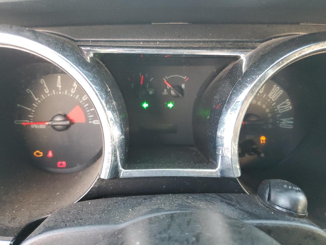 2009 Ford Mustang - Image 9