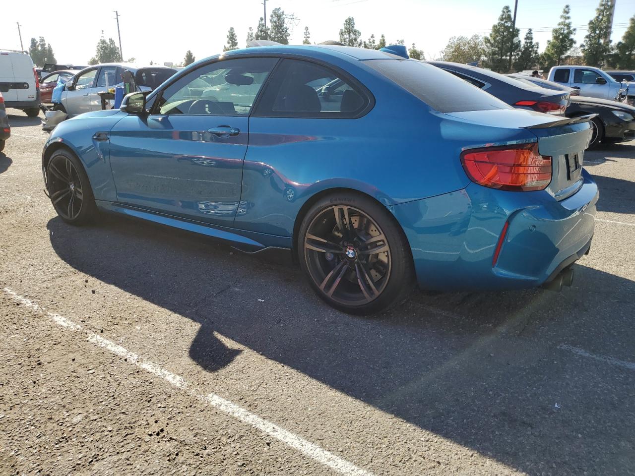 VIN WBS1J5C5XJVD36759 2018 BMW M2 no.2