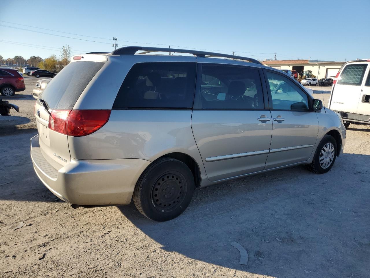 2006 Toyota Sienna - Image 3