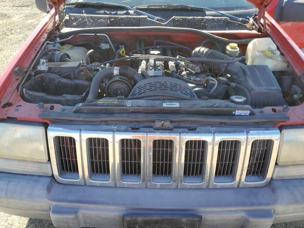 1998 Jeep Grand Cherokee Laredo VIN: 1J4GZ58S6WC370703 Lot: 79691604