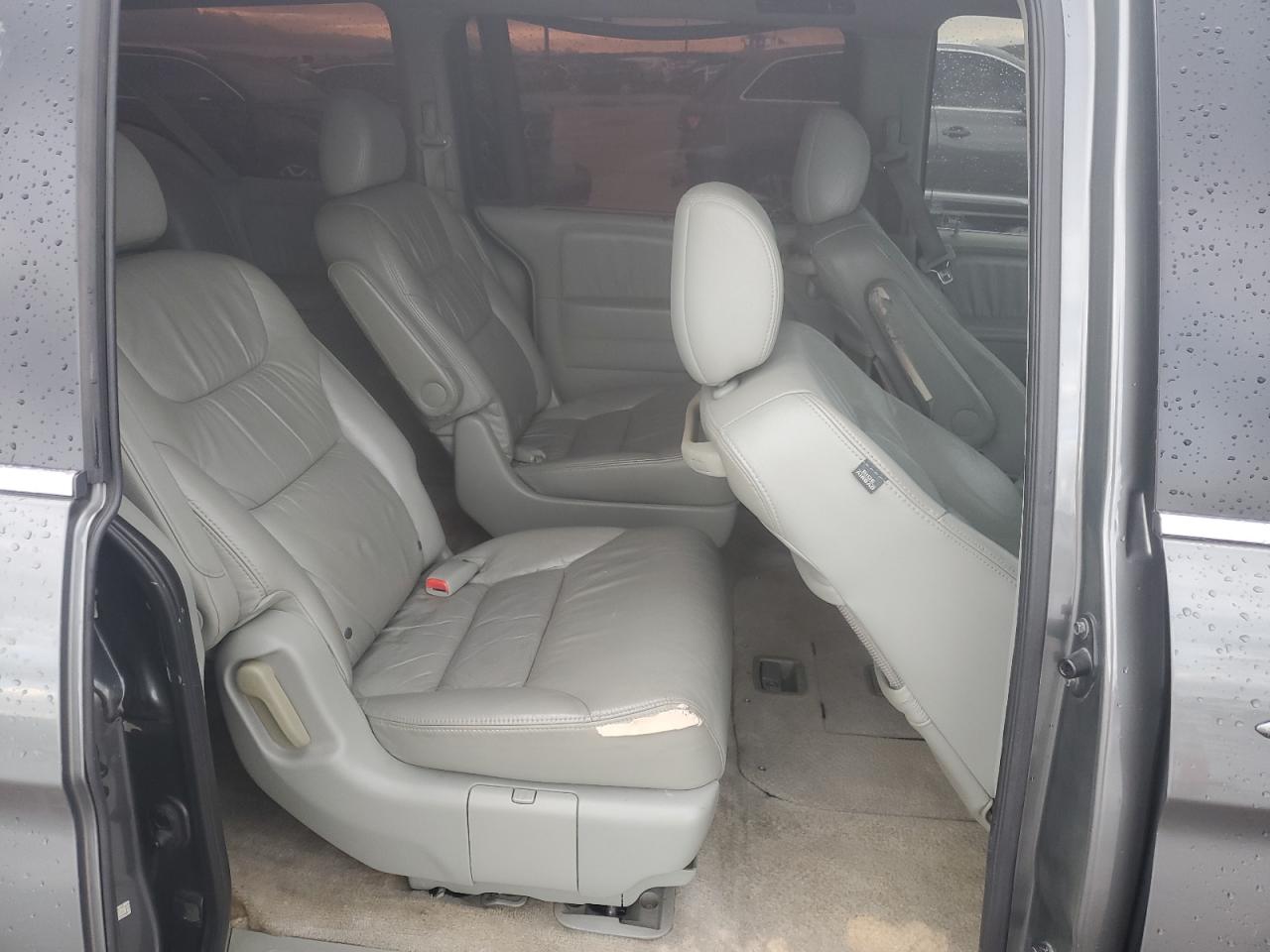 2007 Honda Odyssey - Image 11