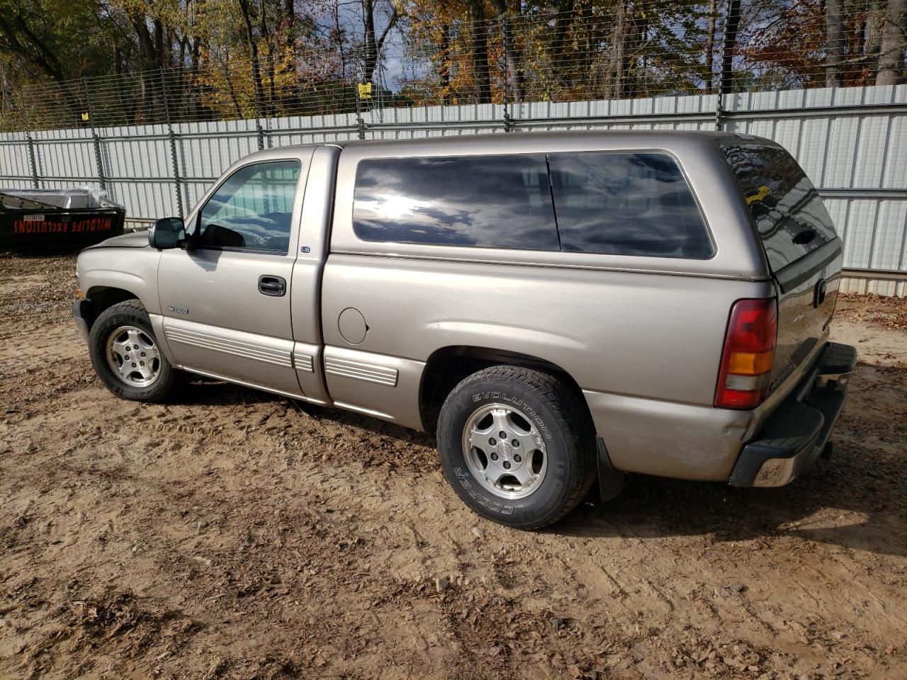 2002 Chevrolet Silverado - Image 2
