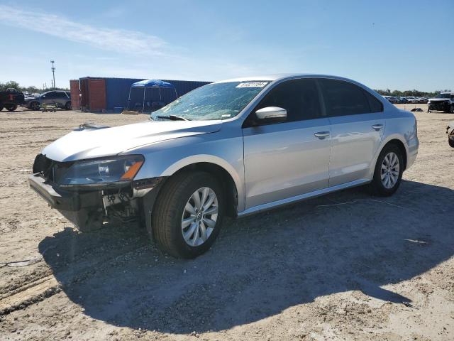 2013 Volkswagen Passat S na sprzedaż w Arcadia, FL - Front End