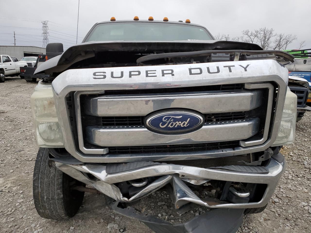 2011 Ford F350 - Image 5