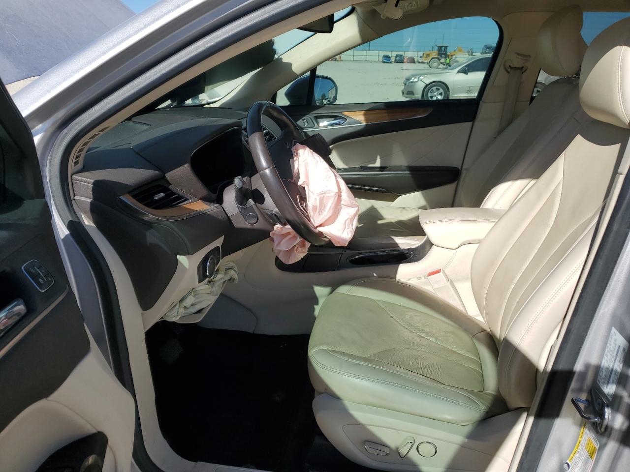 2015 Lincoln MKZ - Image 7