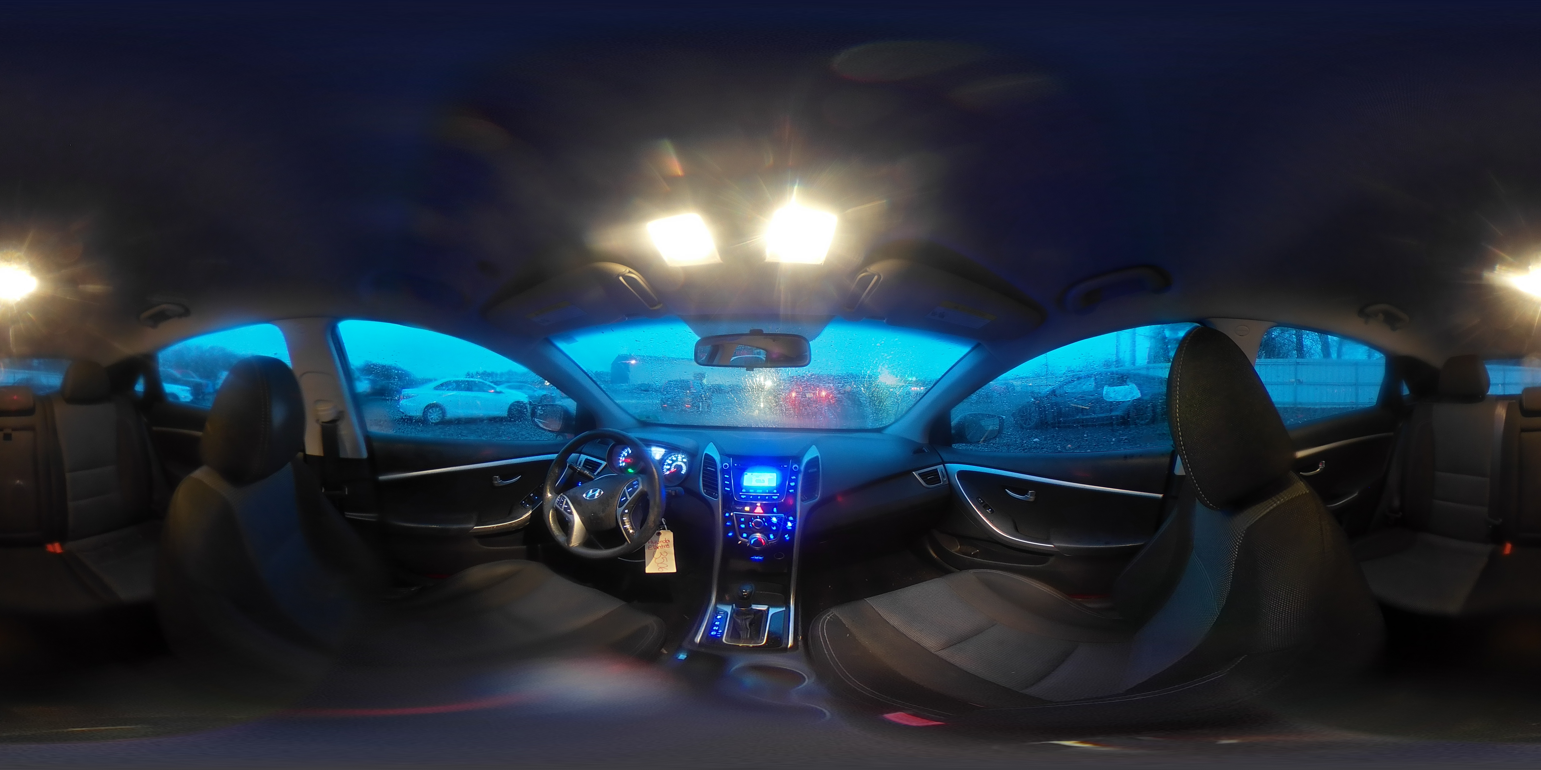 2016 Hyundai Elantra - Image 13