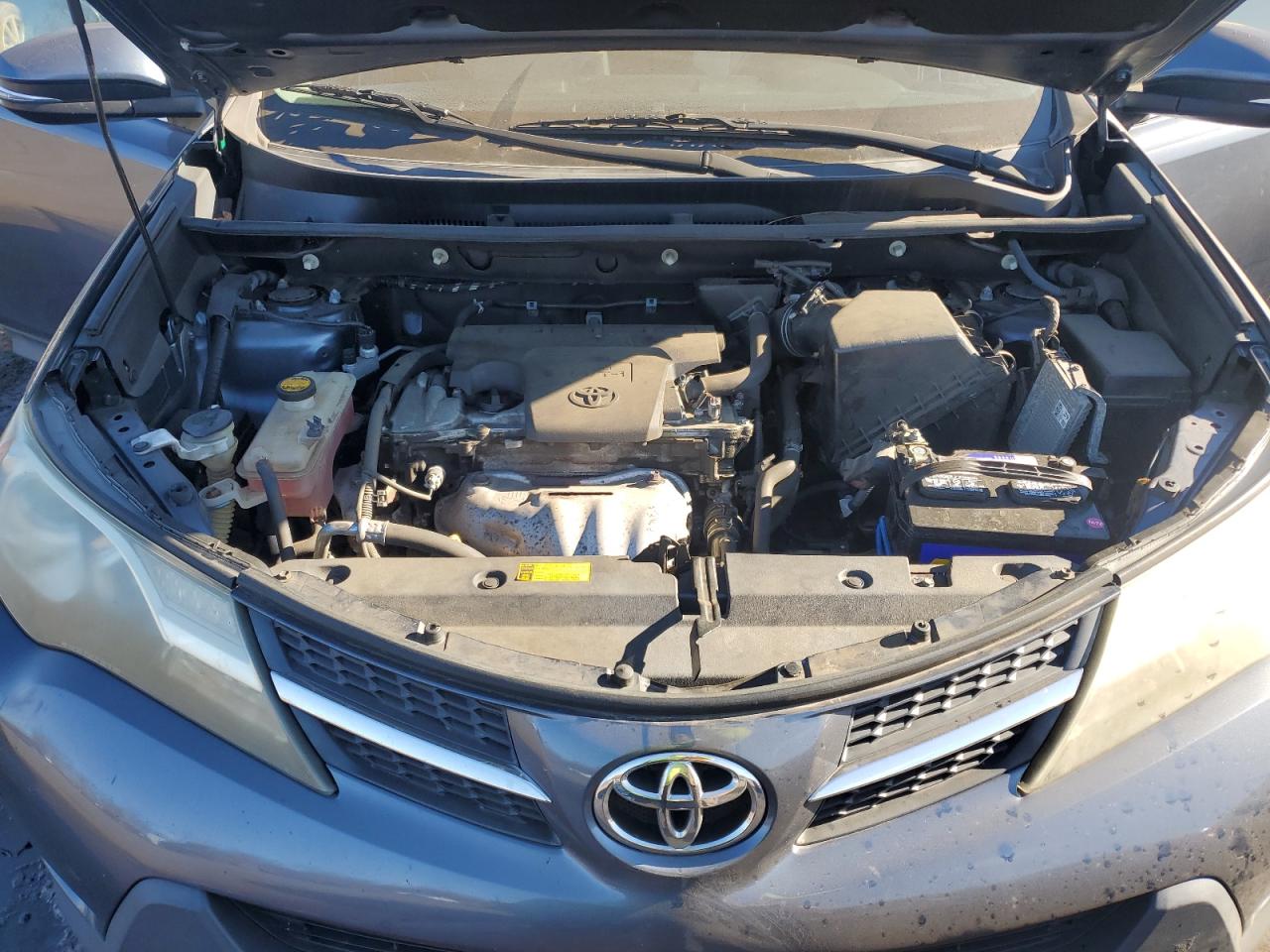 2014 Toyota RAV 4 - Image 12