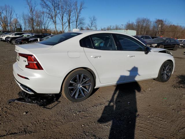  VOLVO S60 B5 MOM 2022 Белы