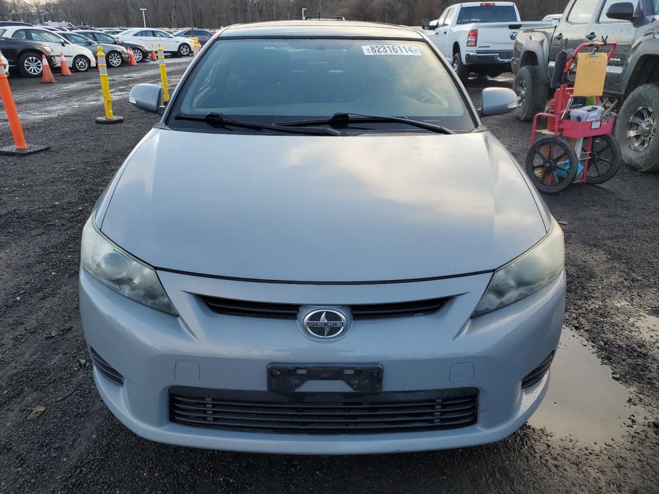 VIN JTKJF5C74D3051443 2013 TOYOTA SCION no.5