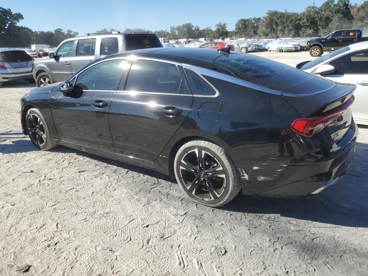 2022 Kia K5 - Image 2