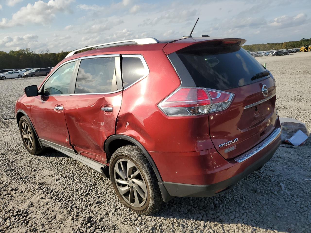 2014 Nissan Rogue - Image 2