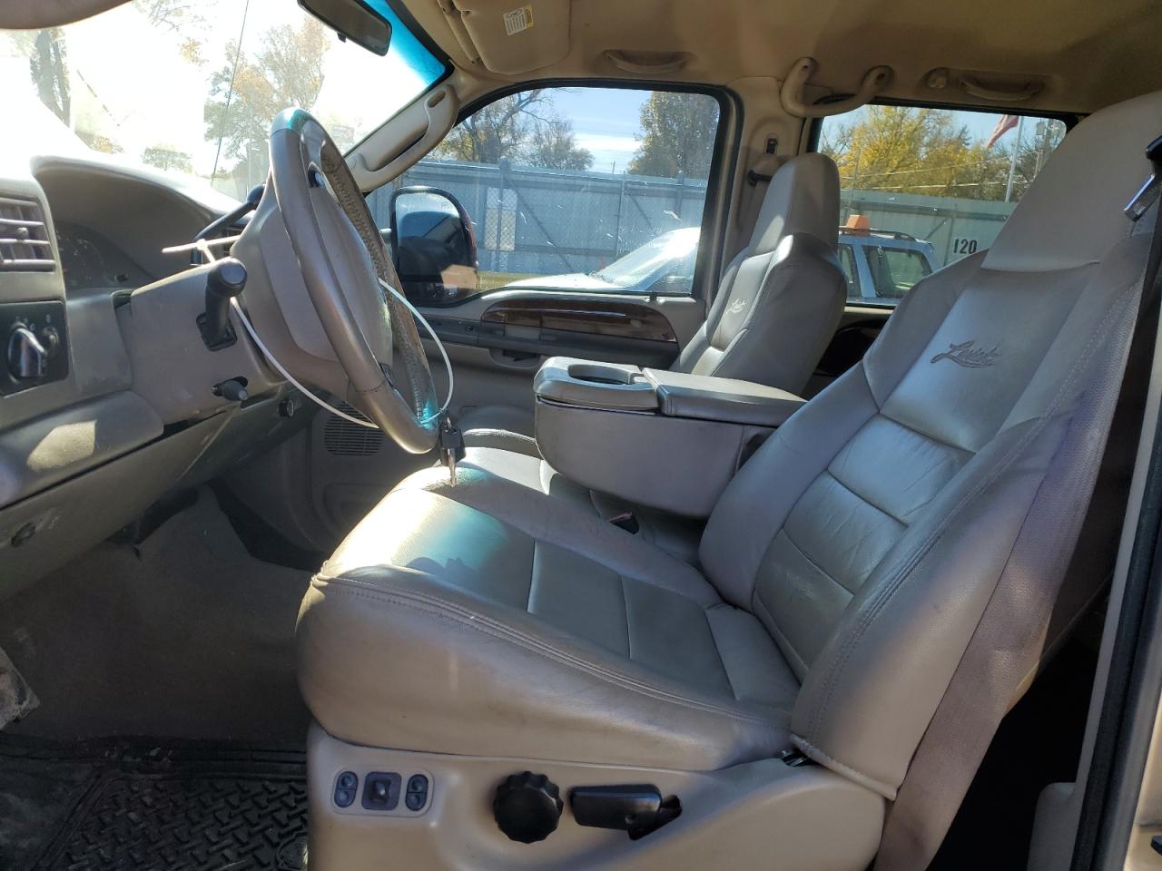 2003 Ford F250 Super Duty VIN: 1FTNW21F03EB06426 Lot: 89616125