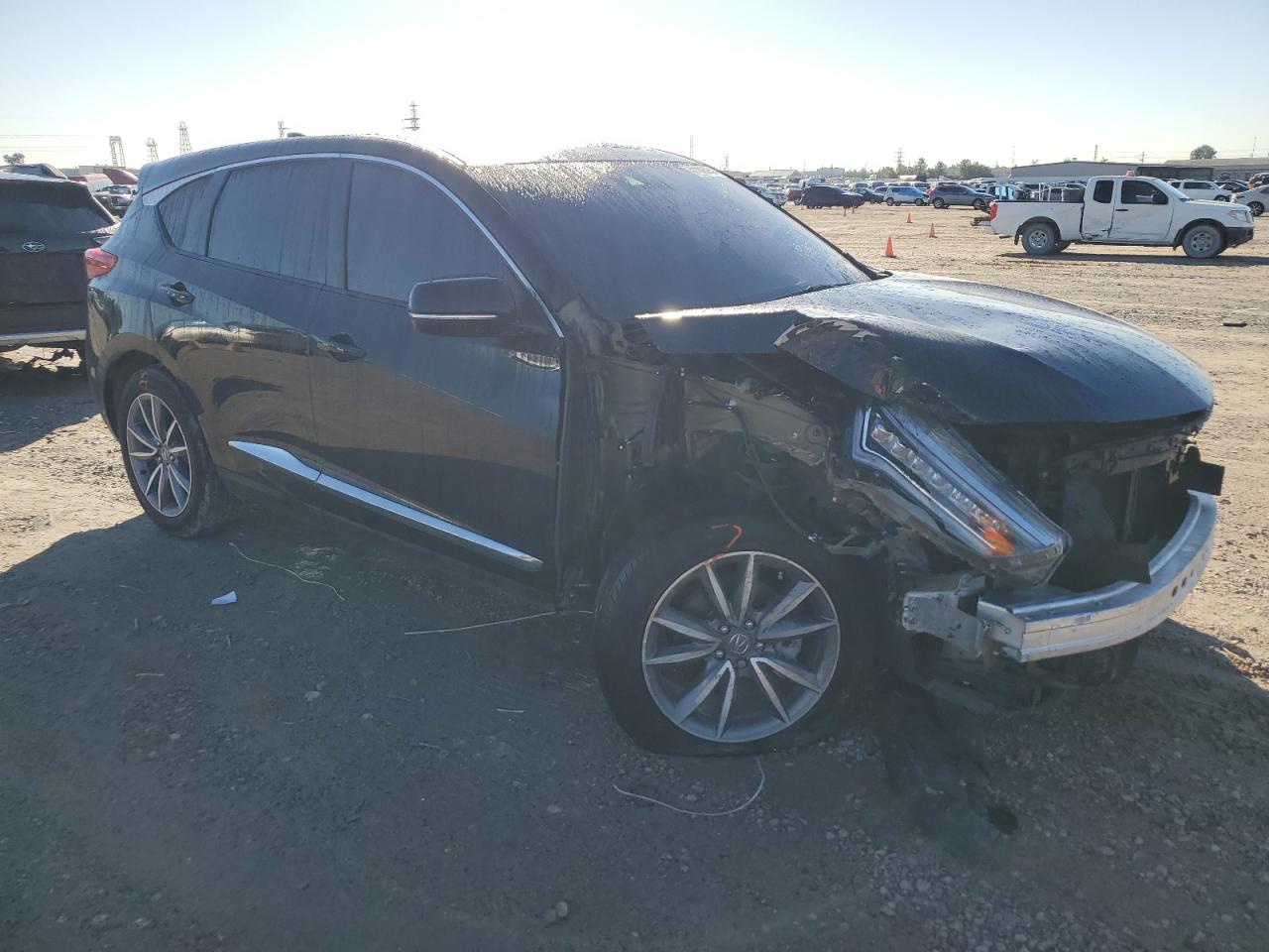 VIN 5J8TC1H52ML020119 2021 ACURA RDX no.4