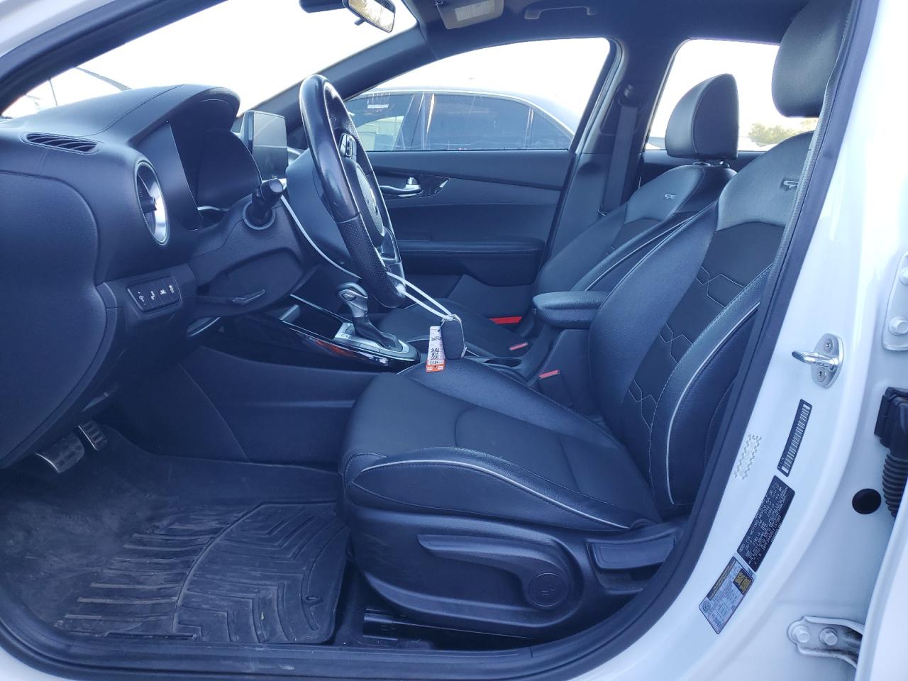 2020 Kia Forte - Image 7