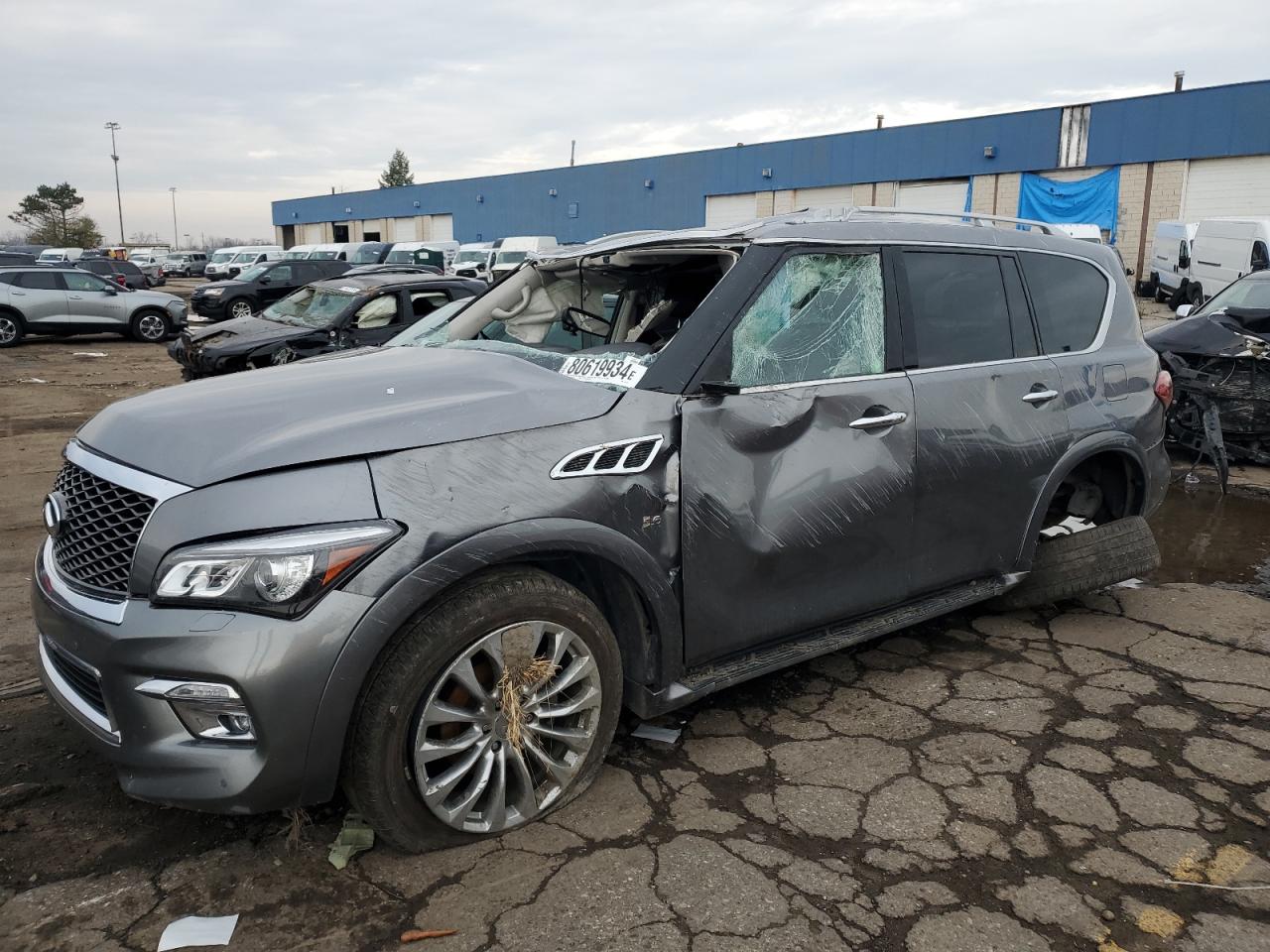 2016 INFINITI QX80