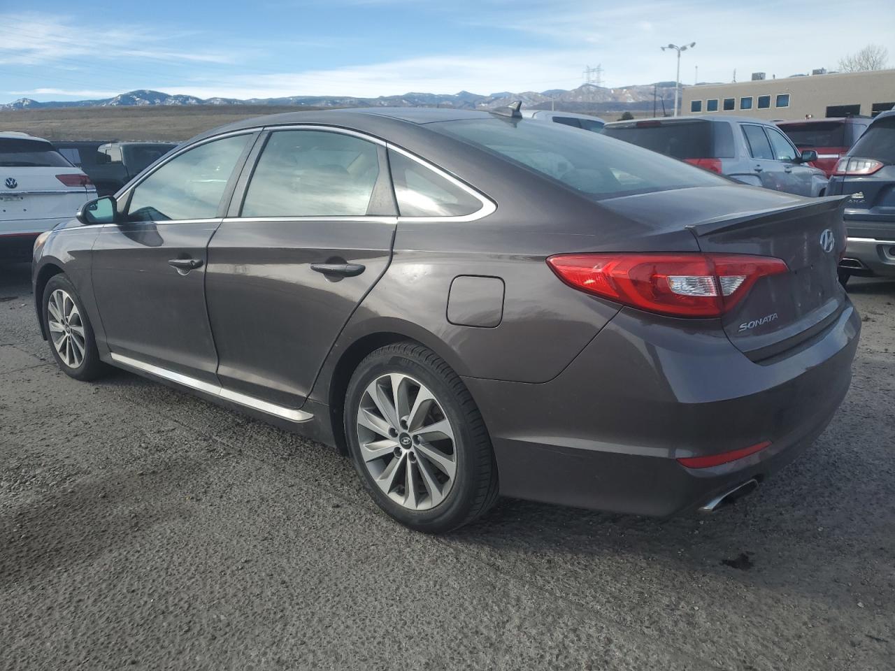2016 Hyundai Sonata - Image 2