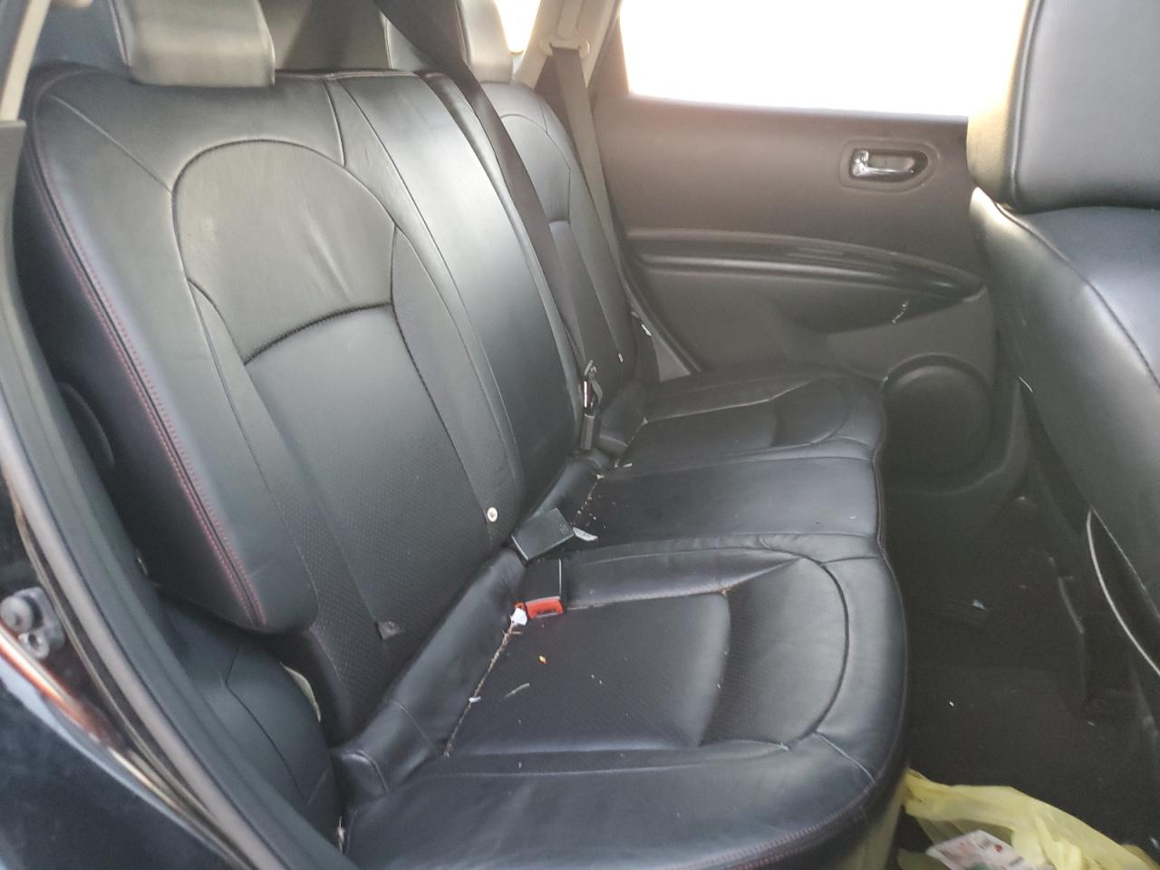 2012 Nissan Rogue - Image 11